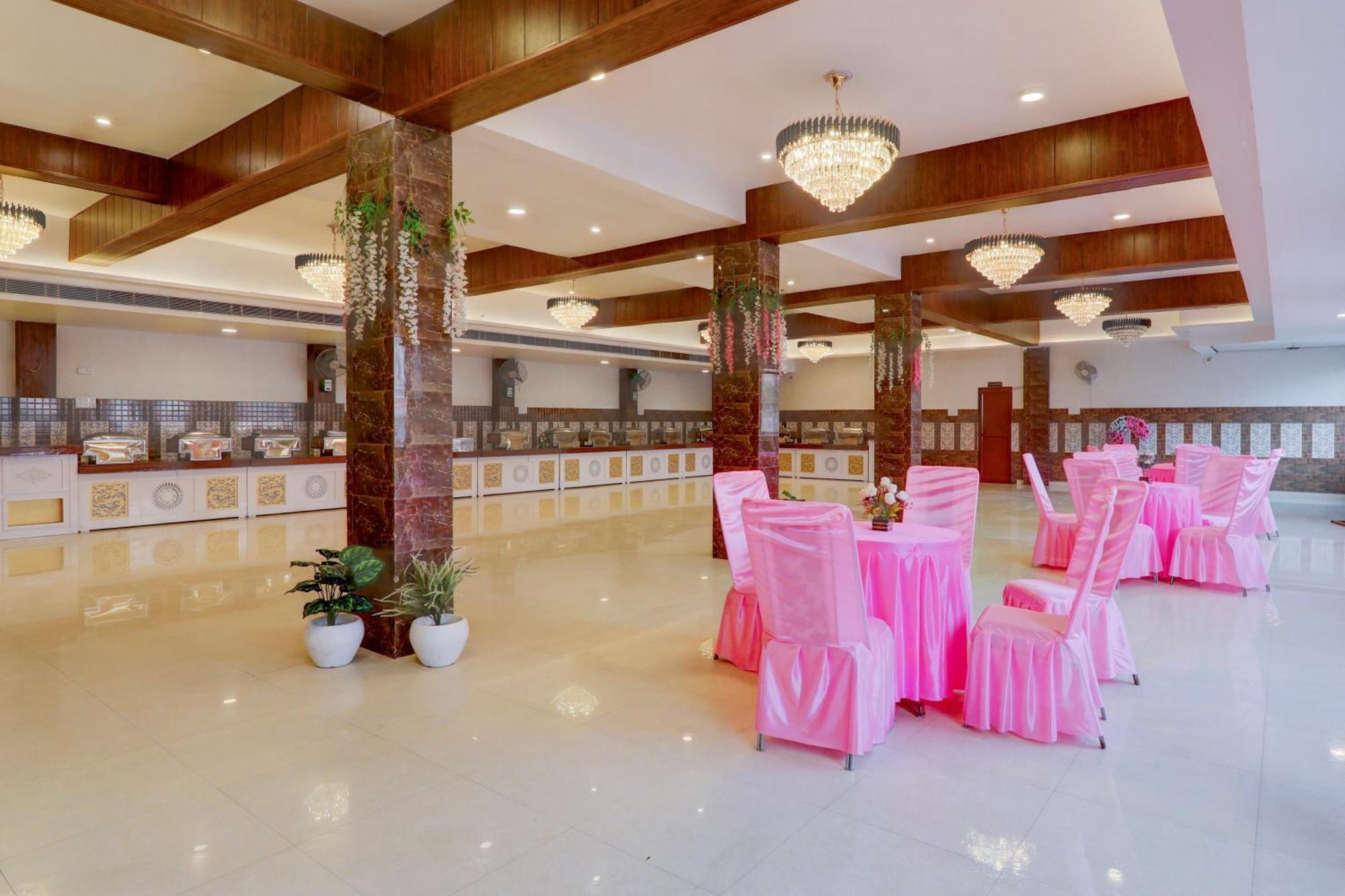 Super Collection O Queen'S Palace لاكناو المظهر الخارجي الصورة